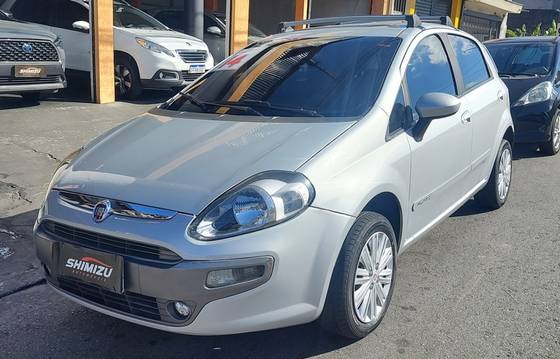 FIAT PUNTO 1.6 ESSENCE 16V FLEX 4P MANUAL